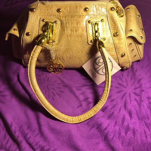Handbag - Picture 2 of 6